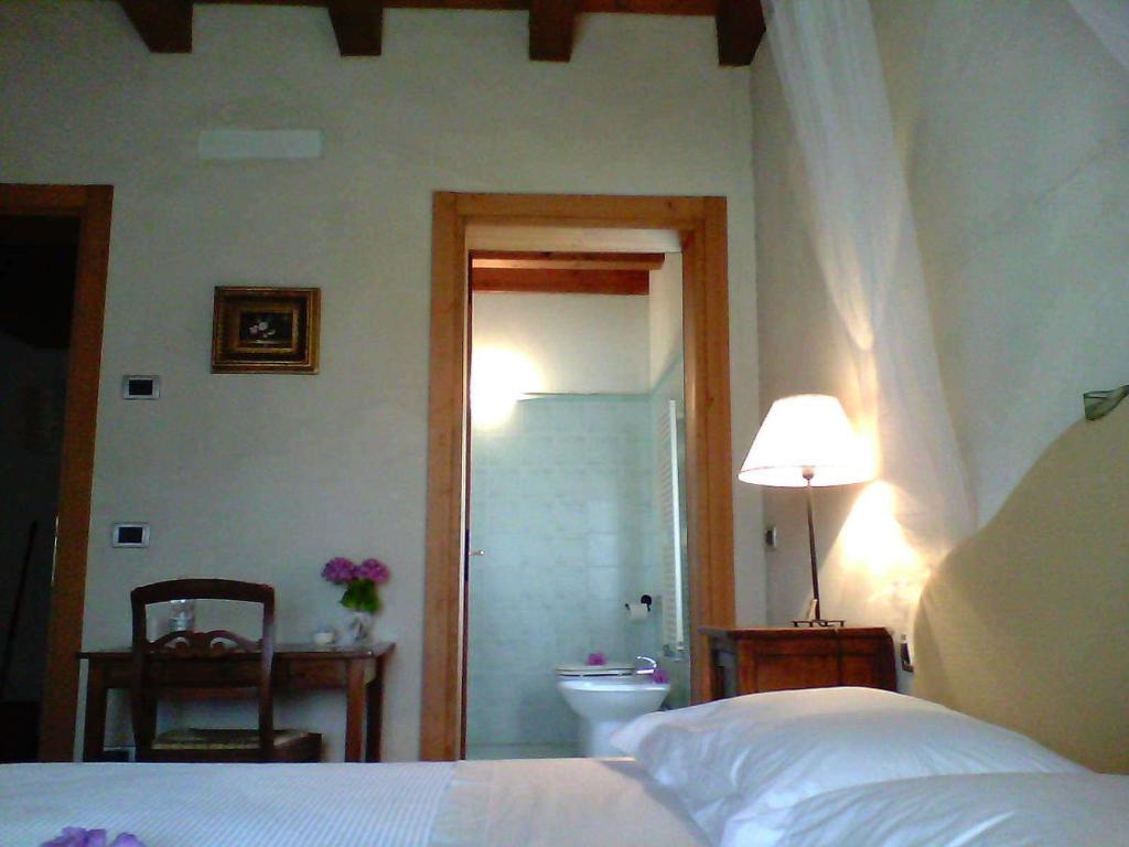 Maison d'hôtes Il Rifugio Del Poeta à San Biagio di Callalta Chambre photo